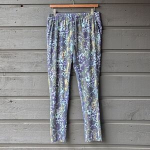 Lululemon Jet Crop *Luxtreme (Slim) Floral Sport White Multi Size 6 Style W6G49S